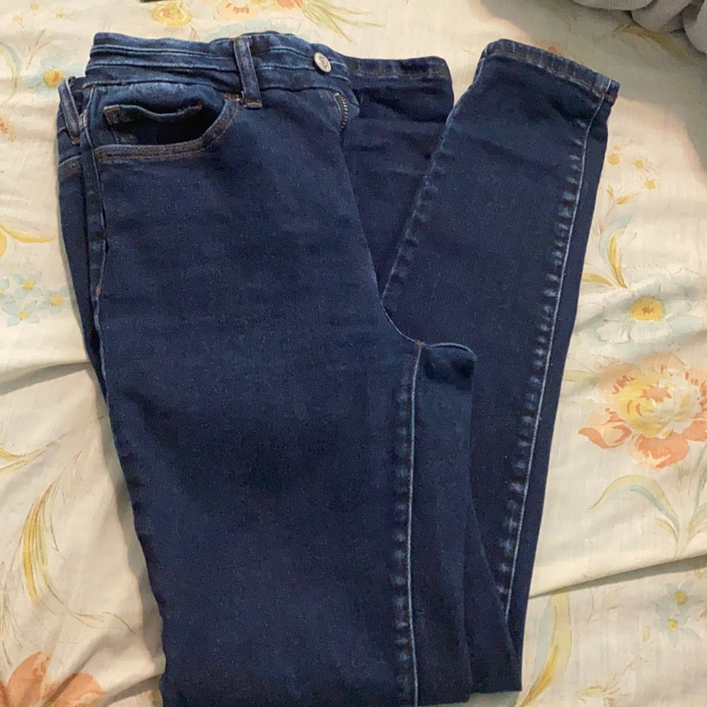Buckle Jeans